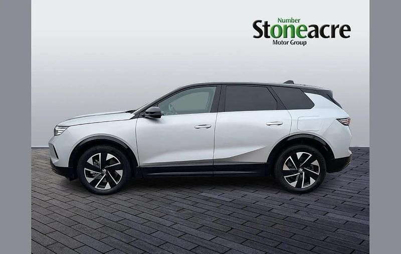 Used Vauxhall Grandland 156 kW (213 HP) 2025 Grey SUV