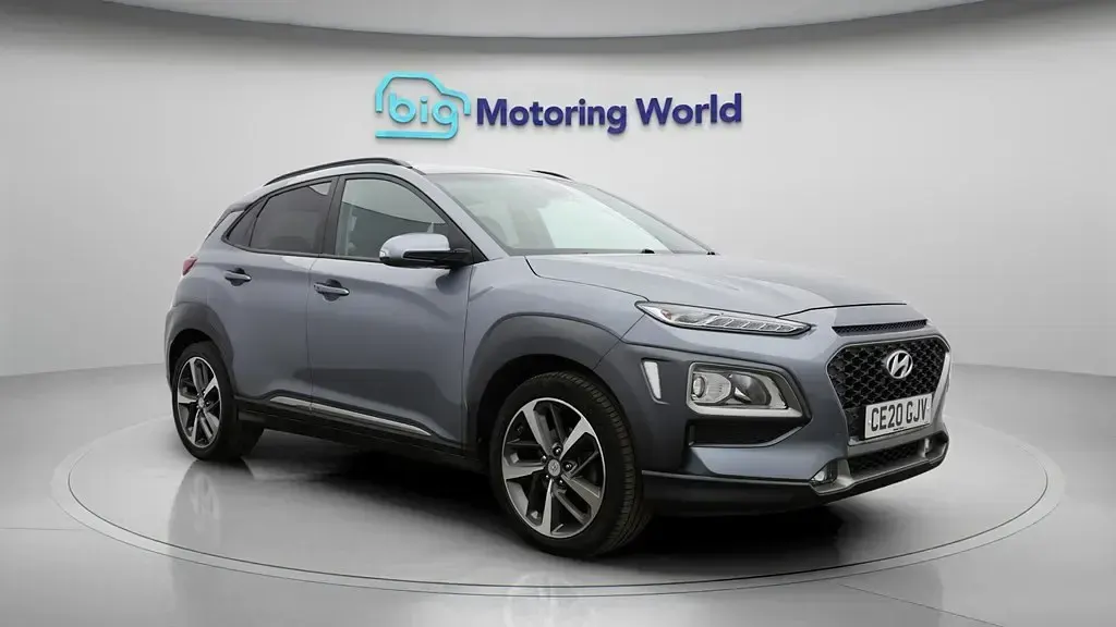 Second-hand Hyundai Kona Premium 120 CP (88 kW) 2020 Argintiu SUV