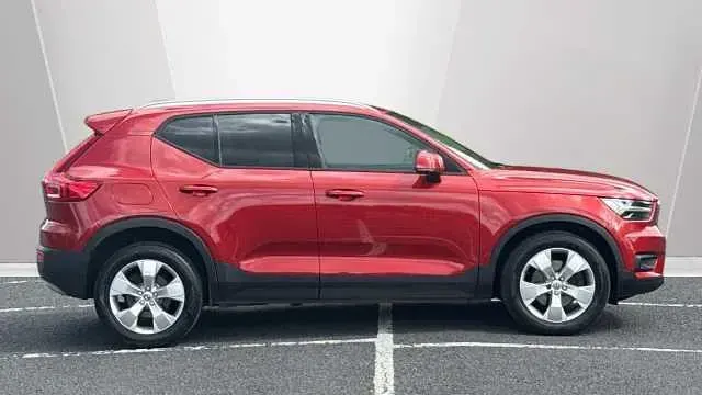 Used Volvo XC40 Momentum 188 HP (138 kW) 2020 SUV