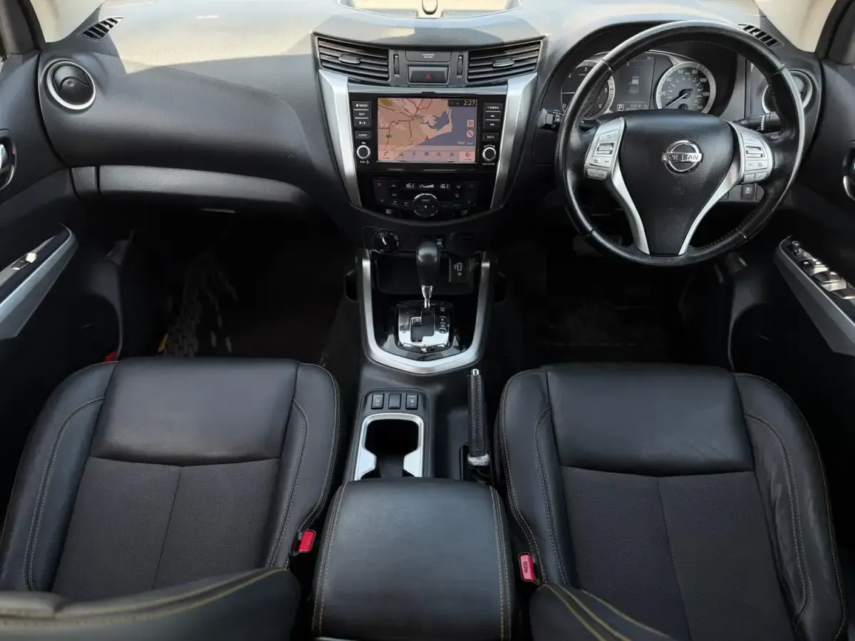 Used Nissan Navara N-Guard 190 HP (139 kW) 2019 White Pickup
