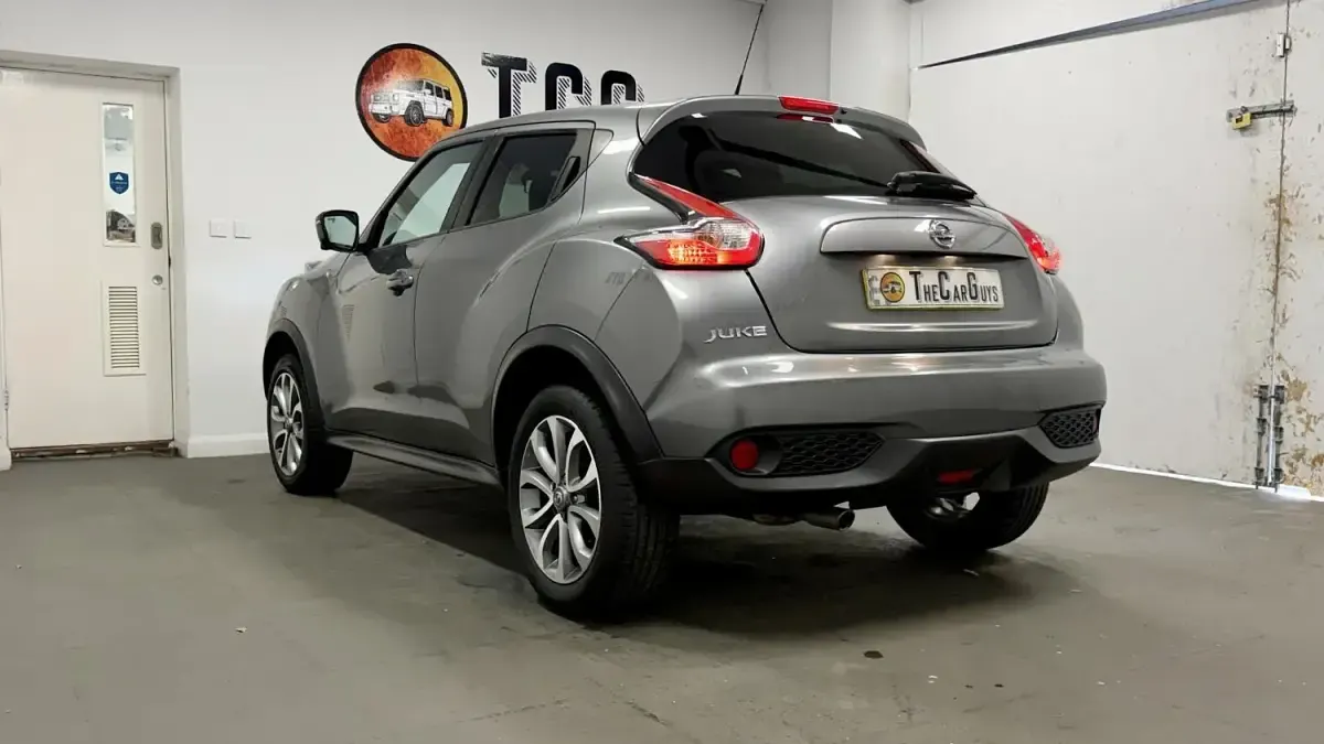 Used Nissan Juke Tekna 117 HP (86 kW) 2017 Grey SUV