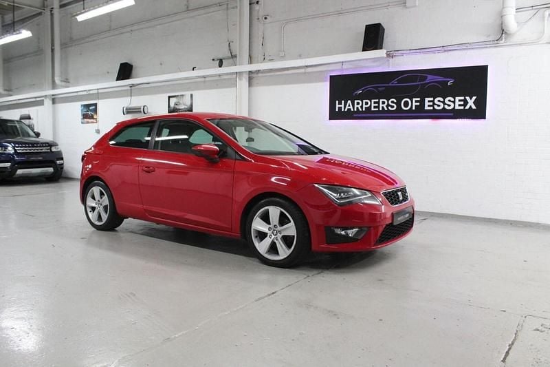 Red Used 2014 Seat Leon FR Hatchback | £5,095 (Fair price) - Image 1/4