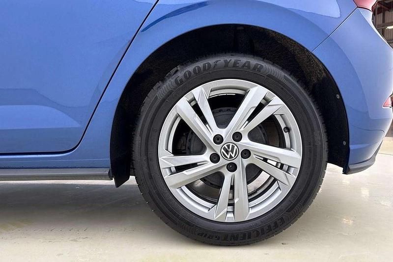 Used VW Polo R-line 94 HP (69 kW) 2023 Blue Hatchback