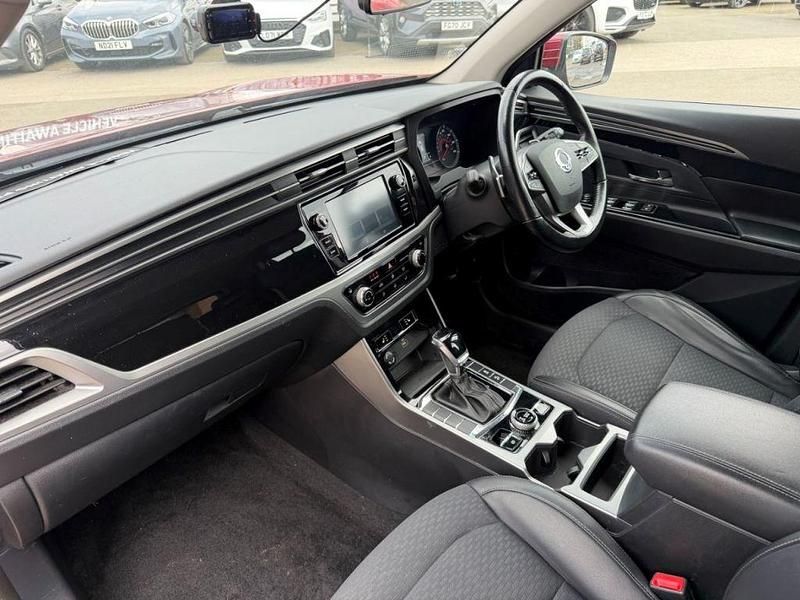 Used Ssangyong (KGM) Korando 136 HP (100 kW) 2020 Red Estate