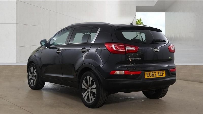 Second-hand Kia Sportage 115 CP (84 kW) 2013 Negru SUV