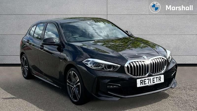 Black sapphire Used 2021 BMW 118 M Sport Hatchback | £20,748 (Fair price) - Image 1/4