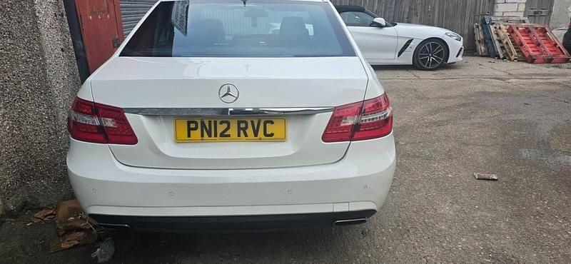 Used Mercedes E220 170 HP (125 kW) 2012 White Sedan