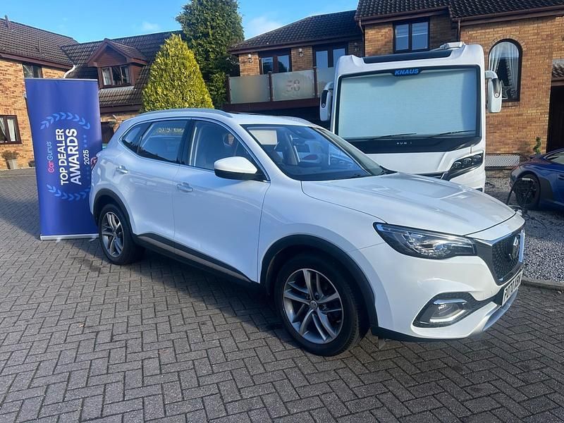 White Used 2020 MG HS Exclusive SUV | £12,995 (Good price) - Image 1/3