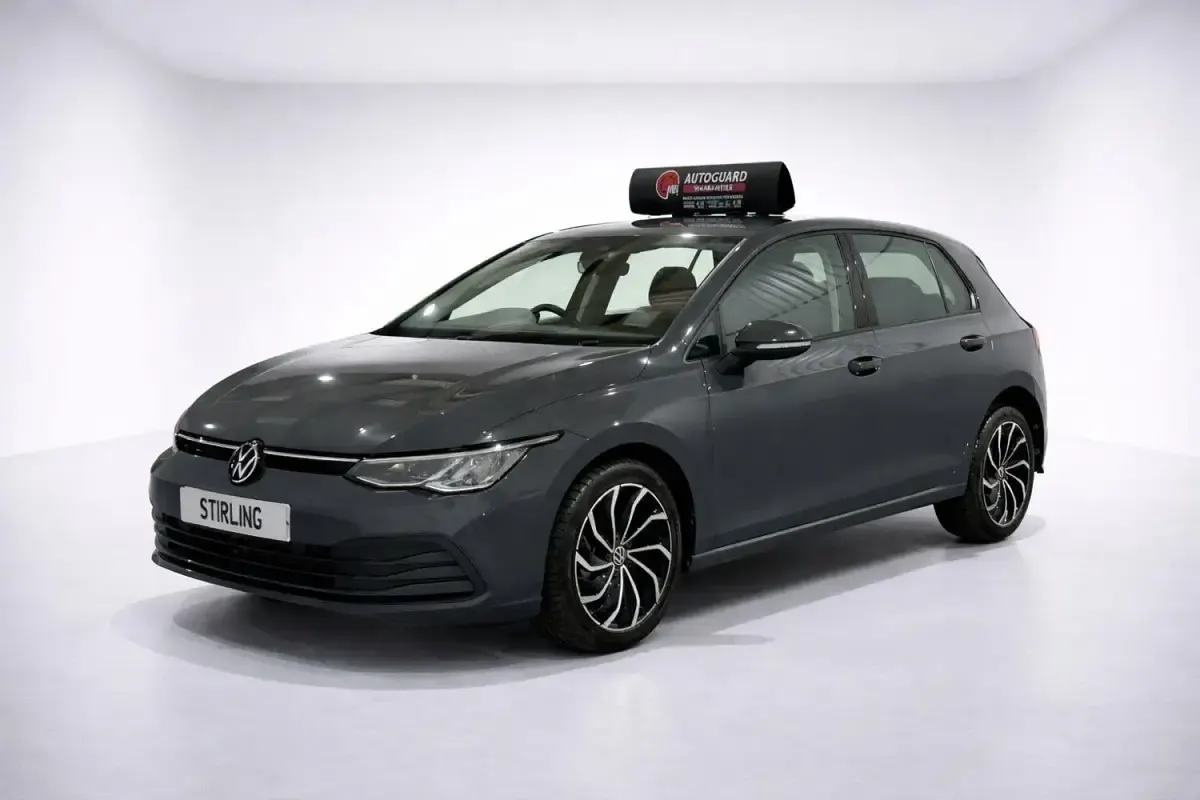 Używany VW Golf VIII Life 2023 Szary Hatchback