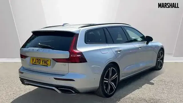 Usado Volvo V60 R-Design 247 HP (181 kW) 2020 Carrinha