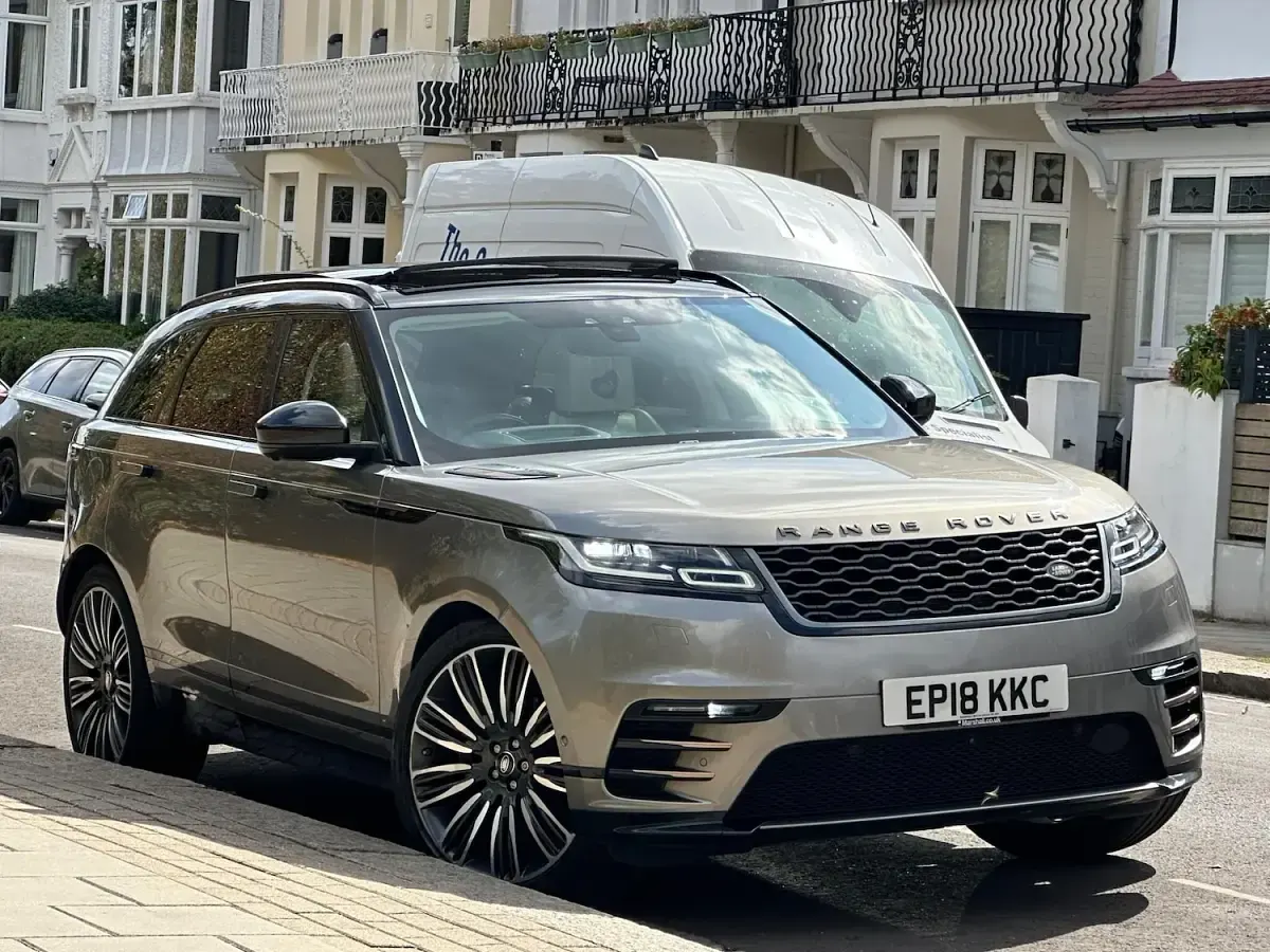 Used Land Rover Range Rover Velar HSE Dynamic 295 HP (216 kW) 2018 Silver SUV