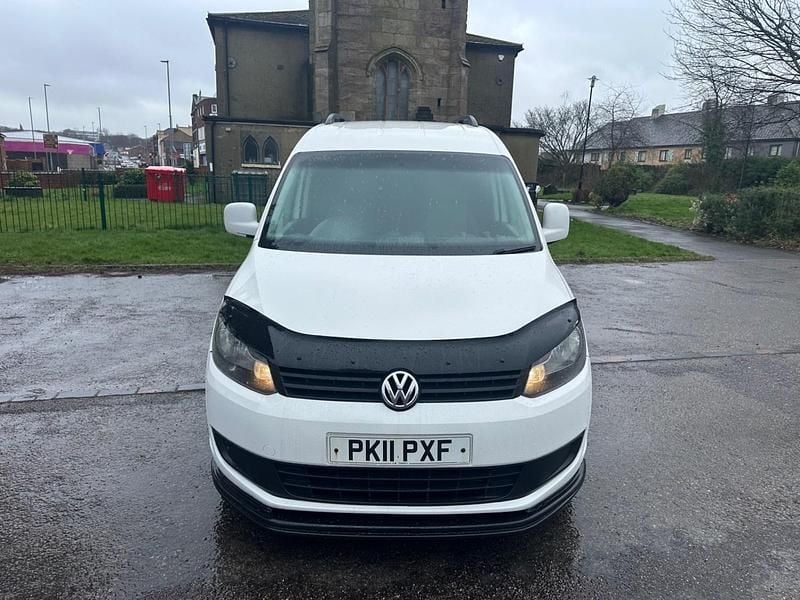 Used VW Caddy 102 HP (75 kW) 2011 White MPV