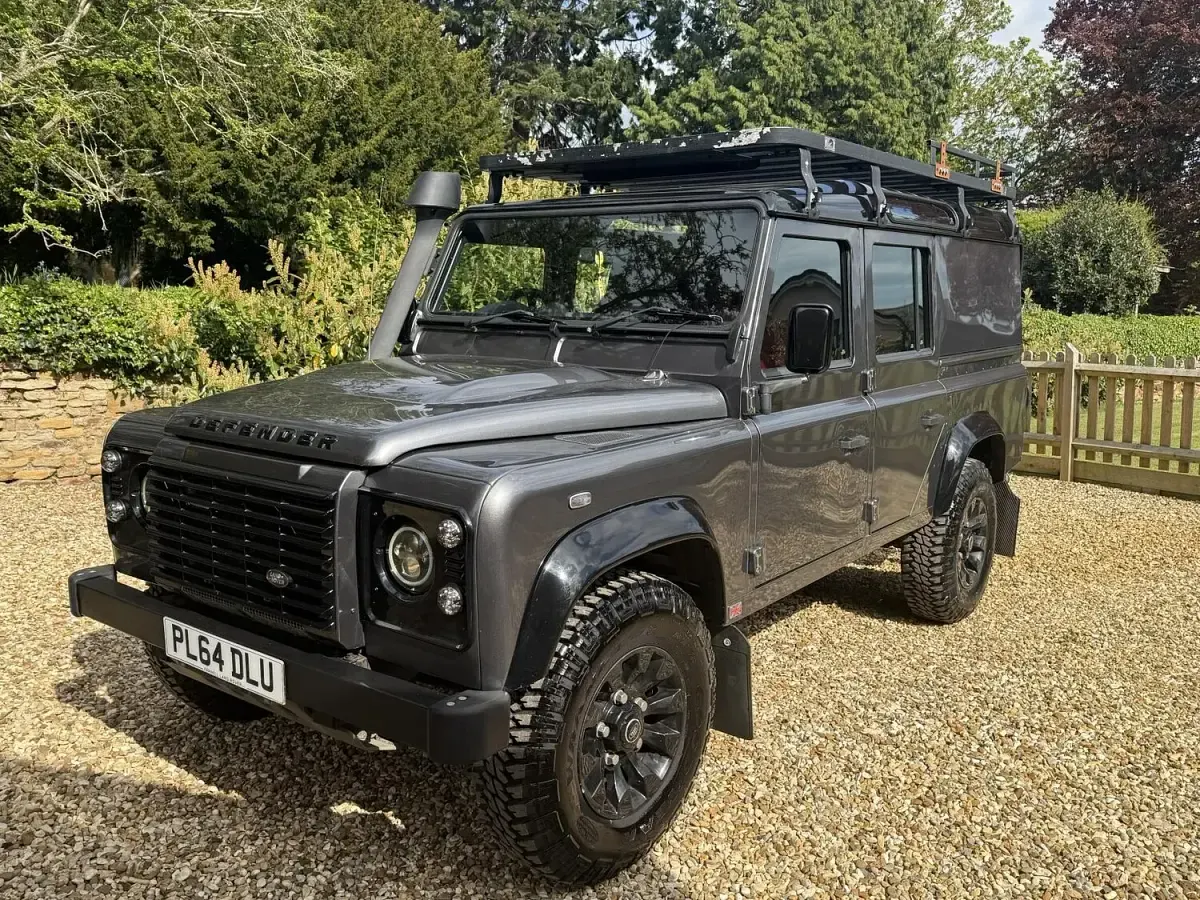 Used Land Rover Defender 120 HP (88 kW) 2014 Grey Estate