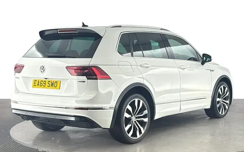 Used VW Tiguan R-line 150 HP (110 kW) 2019 White SUV