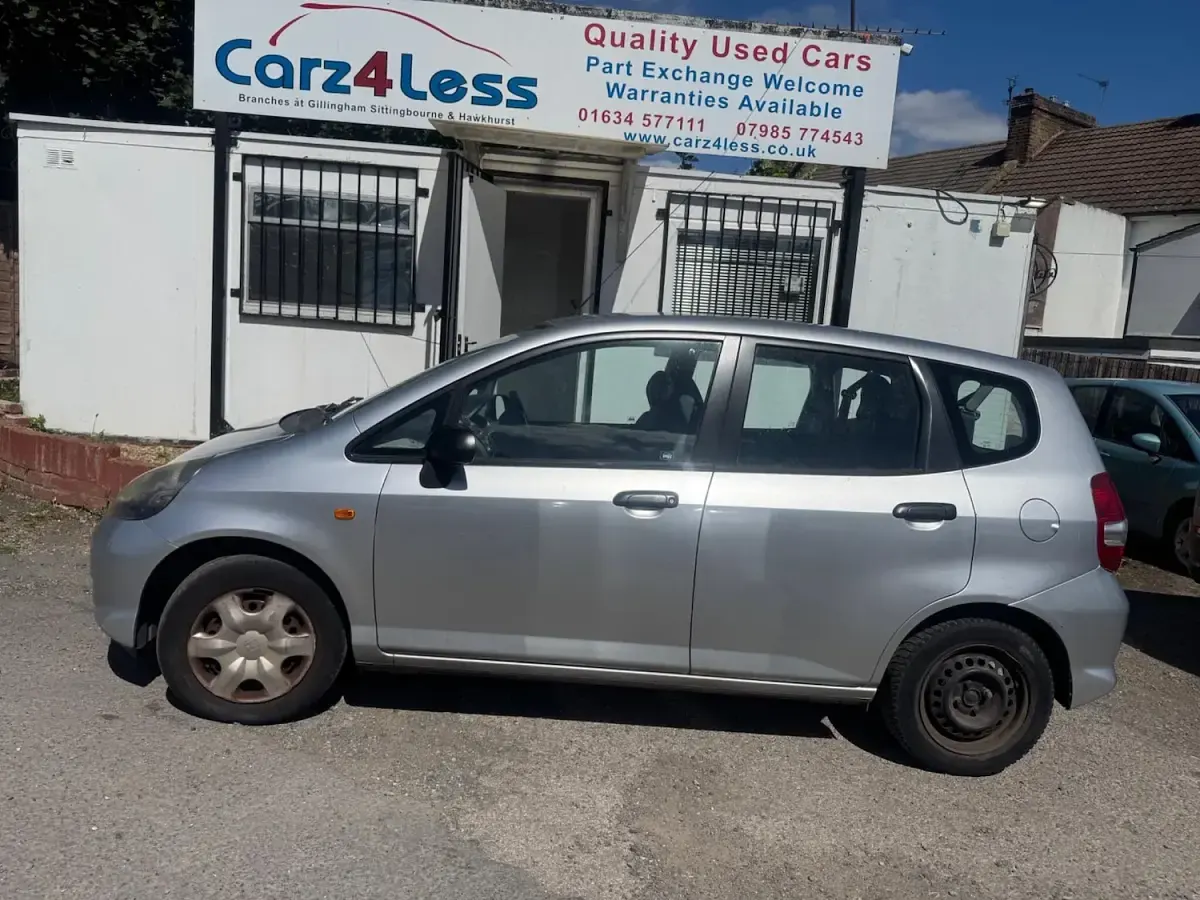 Used Honda Jazz S 90 HP (66 kW) 2008 Silver Hatchback