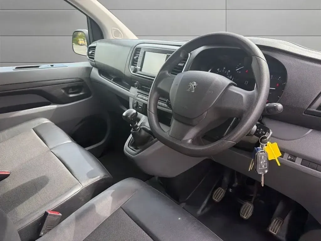 Begagnad Peugeot Expert Premium 2022 Grå Van