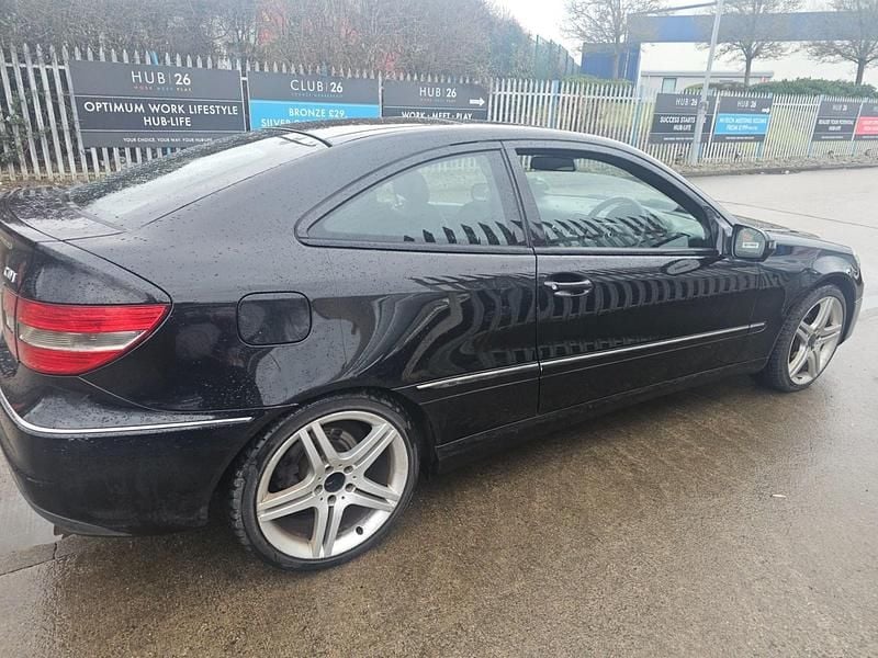 Used Mercedes CLC220 2009 Black Hatchback