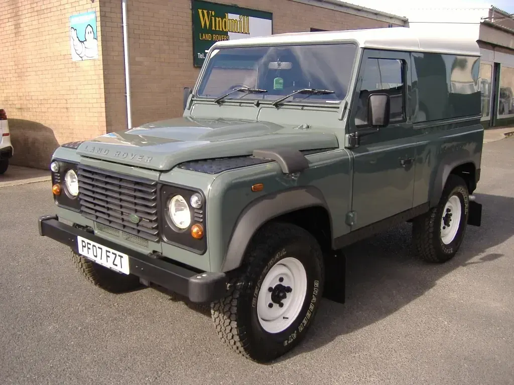 Used Land Rover Defender 2007 Green Hatchback