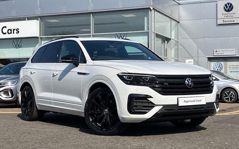 White Used 2022 VW Touareg Black Edition SUV | £40,995 (Fair price) - Image 1/4