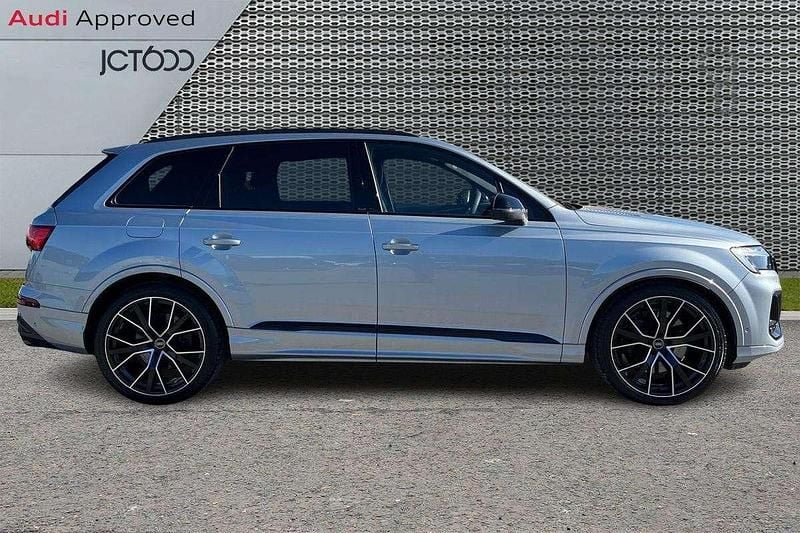 Używany Audi SQ7 Comfort 507 KM (372 kW) 2025 Srebrny SUV