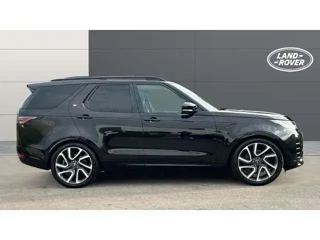 Usado Land Rover Discovery 5 HSE Dynamic 344 CV (253 kW) 2025 Negro SUV