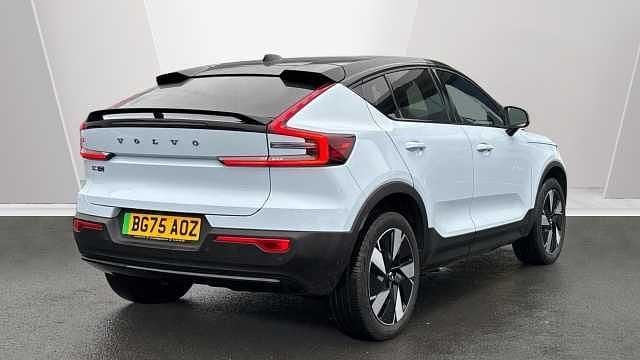 Used Volvo EC40 Plus 175 kW (238 HP) 2025 SUV