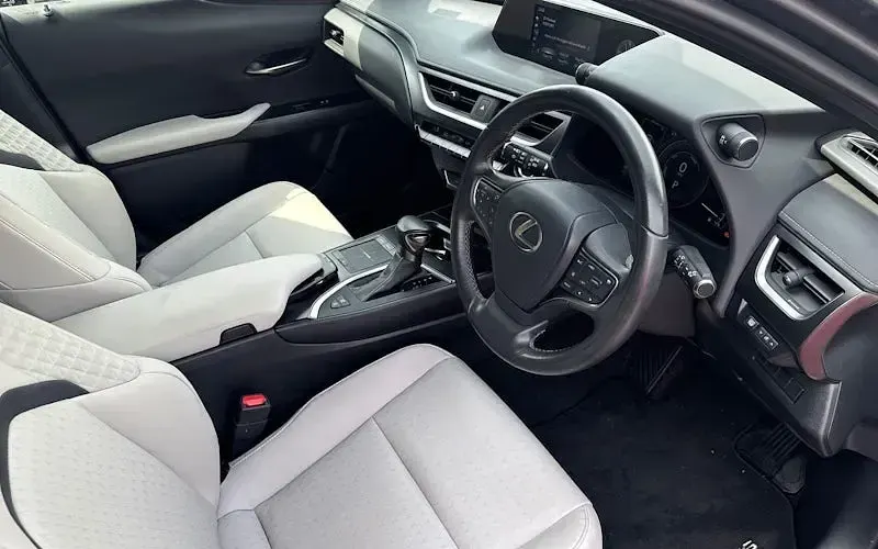 Used Lexus UX Sport Line 184 HP (135 kW) 2022 Mercury grey SUV
