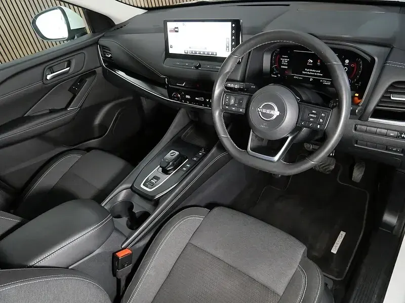 Used Nissan Qashqai N-Connecta 190 HP (139 kW) 2023 White SUV