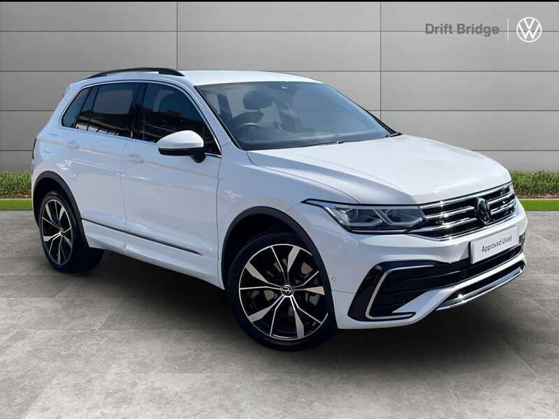White Used 2023 VW Tiguan R-line SUV | £30,495 (Fair price) - Image 1/4