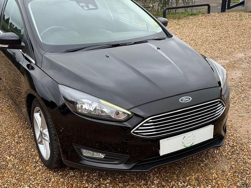 Used Ford Focus Titanium 125 HP (91 kW) 2018 Black Hatchback
