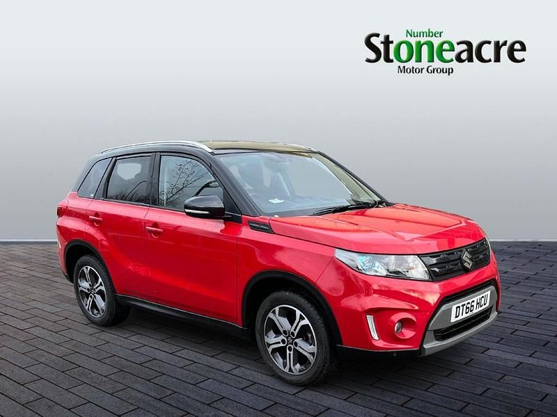 Red/black Used 2017 Suzuki Vitara SZ5 Hatchback | £11,995 (Fair price) - Image 1/4