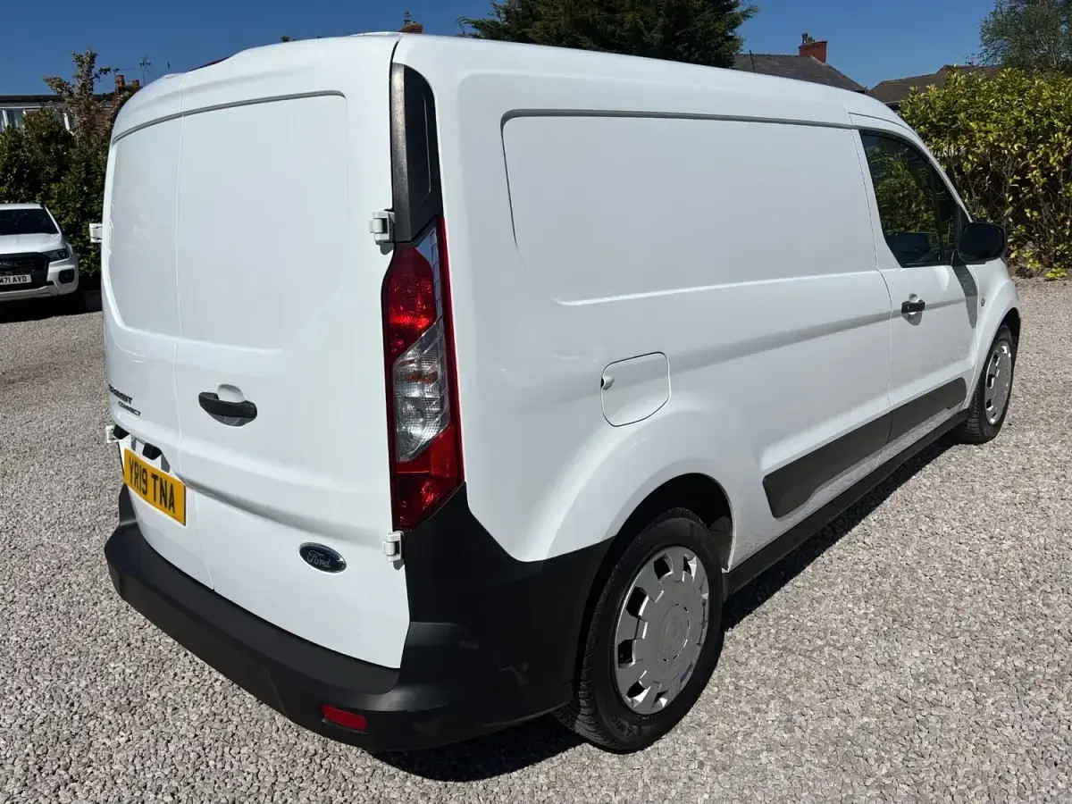 Używany Ford Transit Connect 75 KM (55 kW) 2019 Biały Minivan