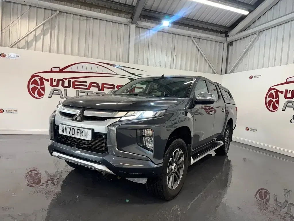 Used Mitsubishi L200 150 HP (110 kW) 2020 Grey Pickup