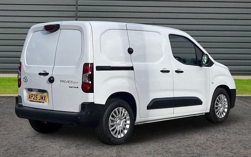 New Toyota Proace City City 100 kW (136 HP) 2026 MPV