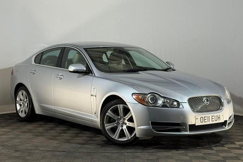 Silver Used 2011 Jaguar XF Luxury Sedan | £3,295 (Good price) - Image 1/1