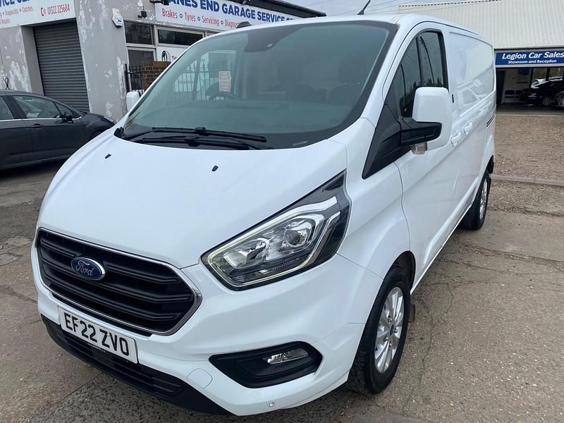 Used Ford Transit Custom Limited 130 HP (95 kW) 2022 White Van