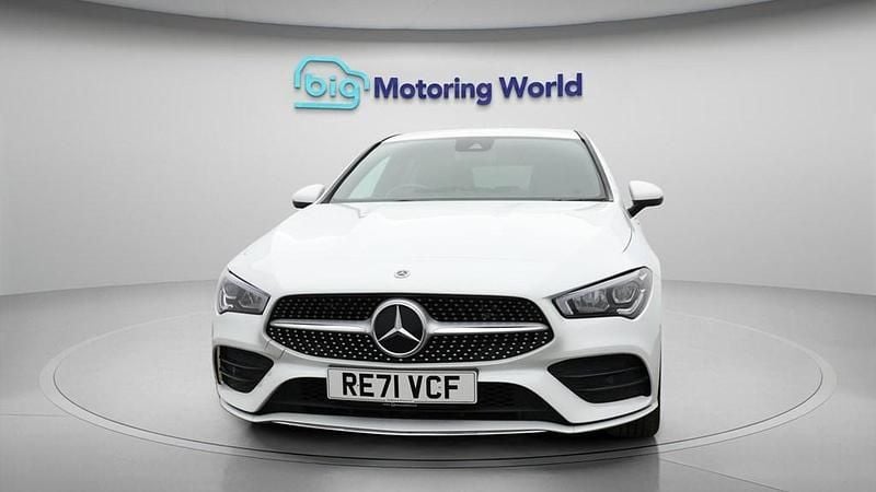 Used Mercedes CLA250e Shooting Brake AMG line 218 HP (160 kW) 2021 White Estate