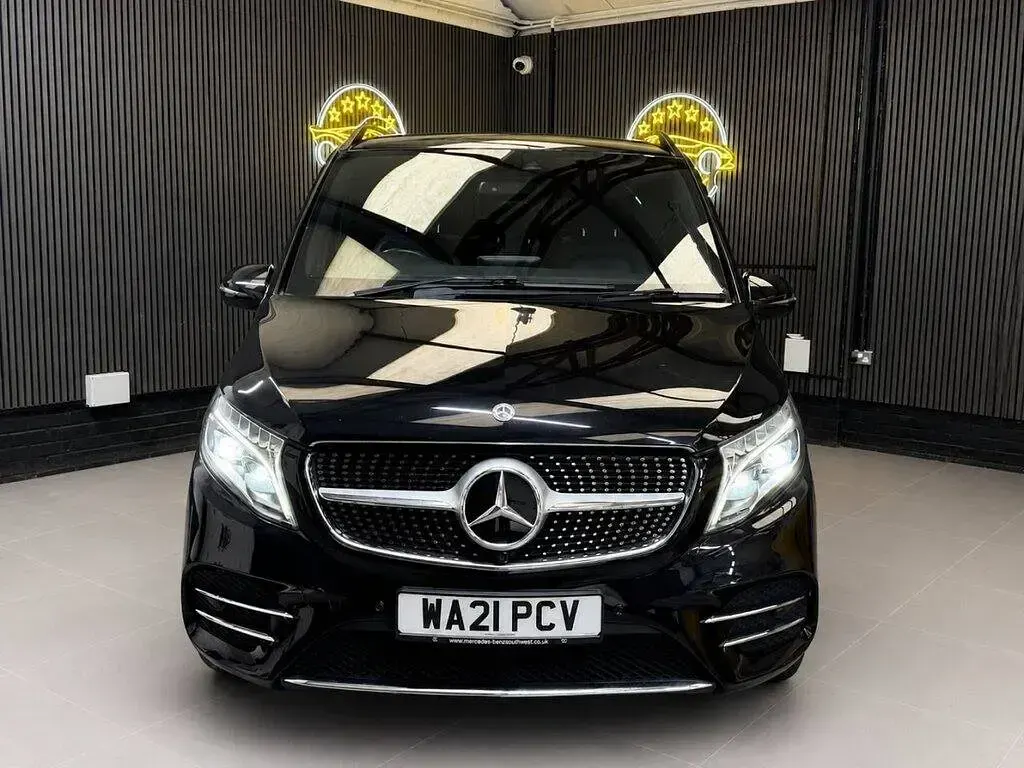 Used Mercedes V300 AMG line 2021 Black MPV