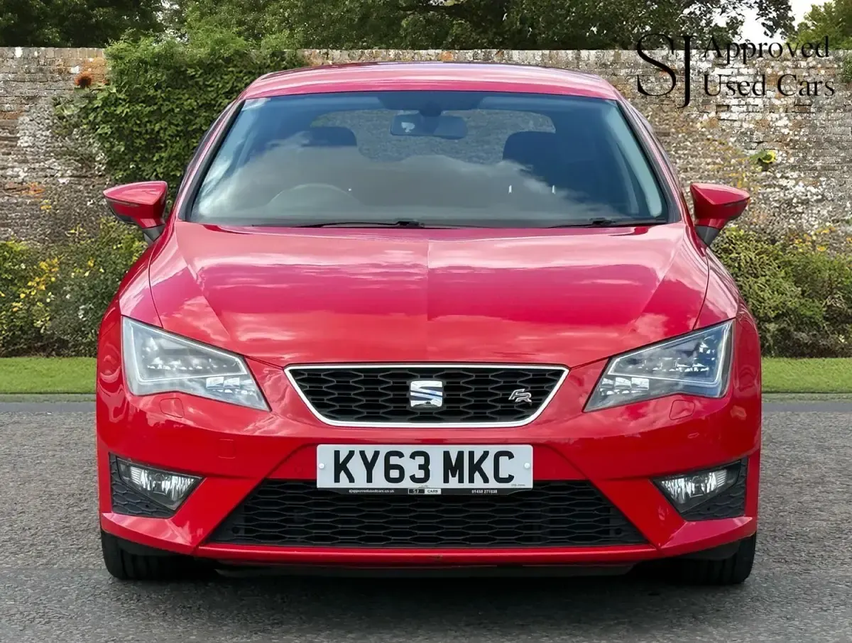 Used Seat Leon FR 147 HP (108 kW) 2013 Red Hatchback