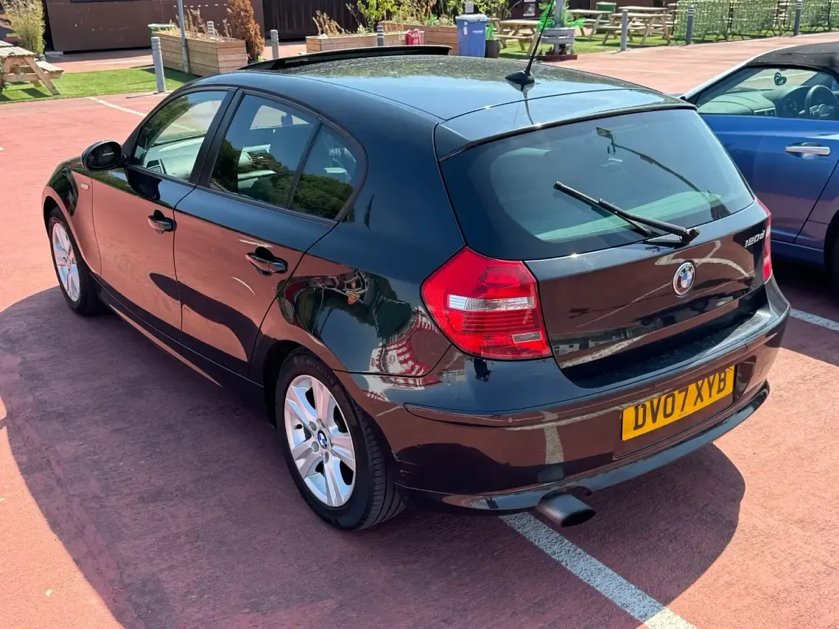 Used BMW 120 Comfort Edition 174 HP (127 kW) 2007 Black Hatchback