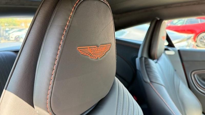 Used Aston Martin DB11 600 HP (441 kW) 2018 Orange Coupe