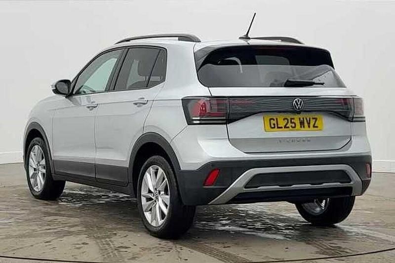 Usado VW T-Cross Match 115 HP (84 kW) 2025 Prateado SUV