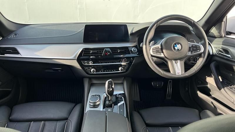 Used BMW 530 M Sport 261 HP (191 kW) 2019 White