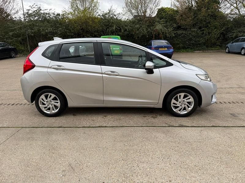 Begagnad Honda Jazz SE 2016 Silver Halvkombi