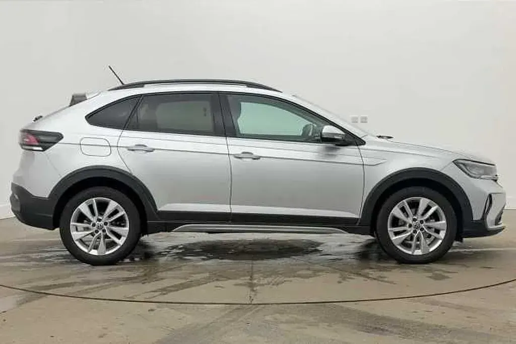 Used VW Taigo Match 115 HP (84 kW) 2025 Silver SUV