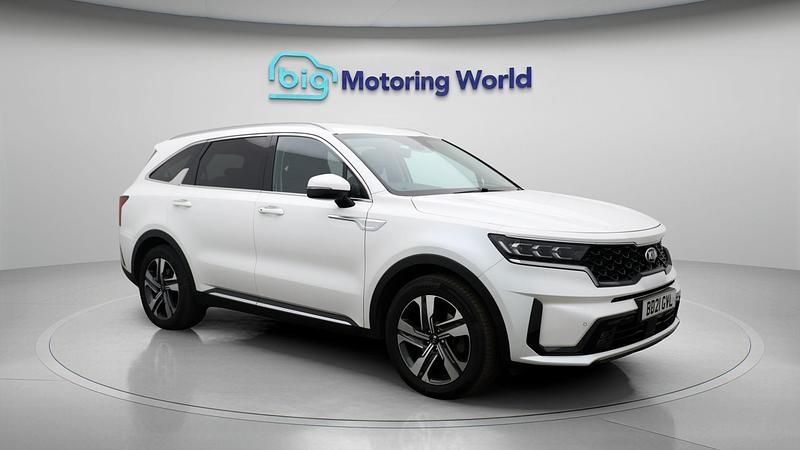 Used 2021 Kia Sorento 2 SUV | £28,500 (Good price) - Image 1/4