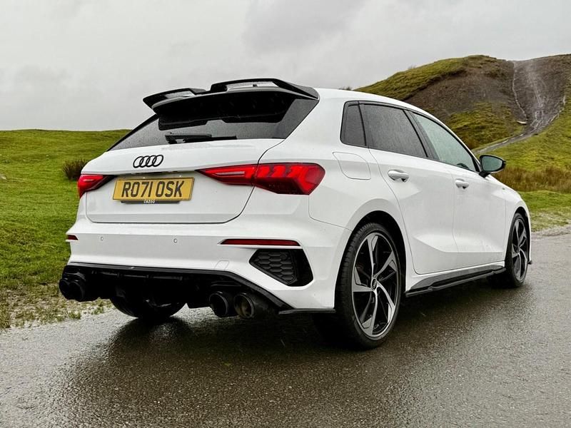 Used Audi A3 Sportback Comfort 150 HP (110 kW) 2021 White Hatchback