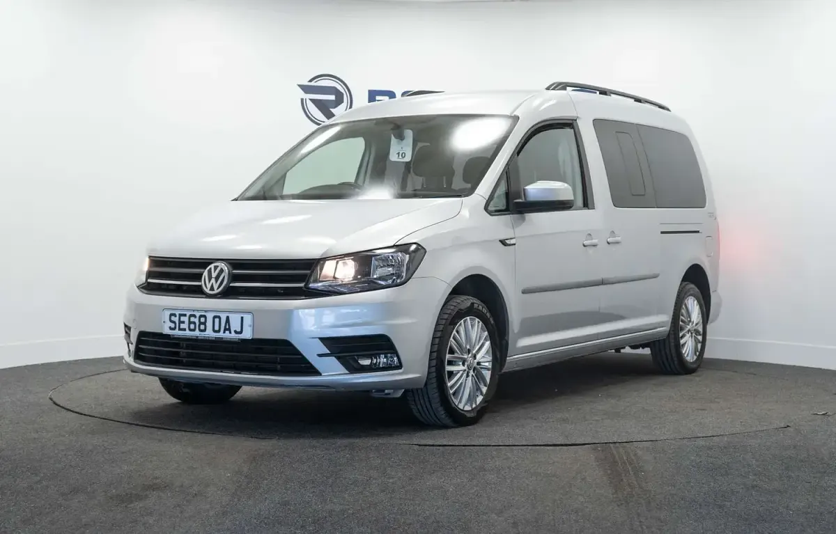 Used VW Caddy Maxi S 102 HP (75 kW) 2019 Silver MPV