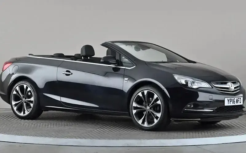 Used Vauxhall Cascada Elite 140 HP (102 kW) 2016 Cabriolet