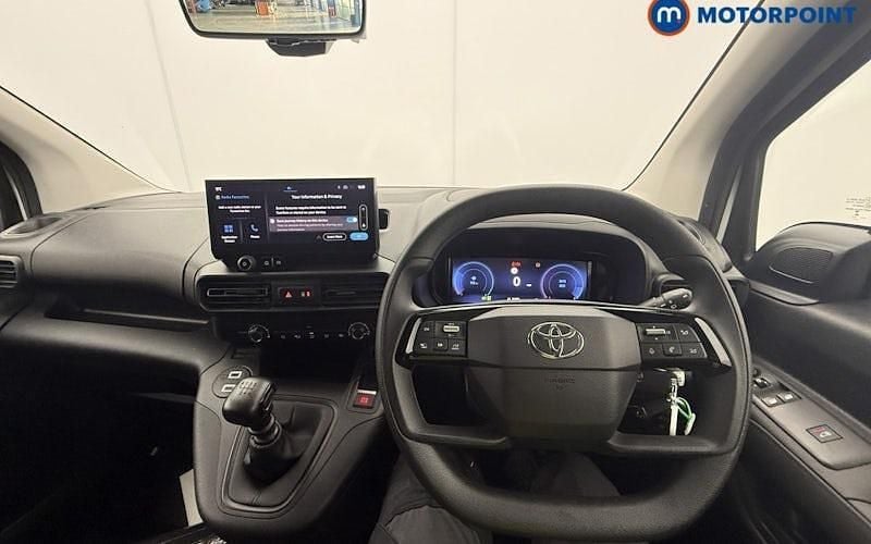 Used Toyota Proace City City 102 HP (75 kW) 2026 MPV